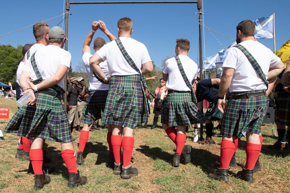 stone throw at highland games fort nottingham road notties