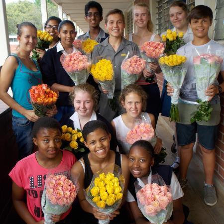 Grade 11 Committee preparing Roses for Valentines Day 2